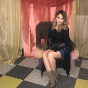 Meet your Posher, Angeliz